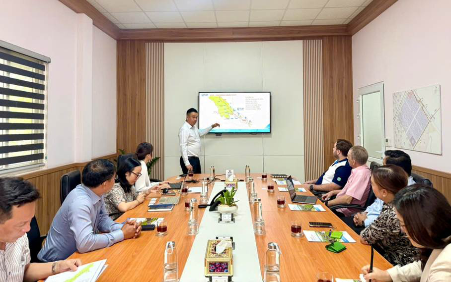 Công ty TNHH Anglo Asia Trading (Thái Lan) tìm hiểu môi trường đầu tư tại tỉnh Quảng Trị