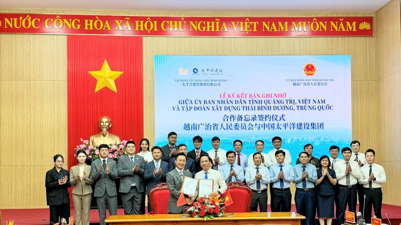 UBND tỉnh Quảng Trị và Tập đoàn Xây dựng Thái Bình Dương (Trung Quốc) ký kết biên bản ghi nhớ hợp tác