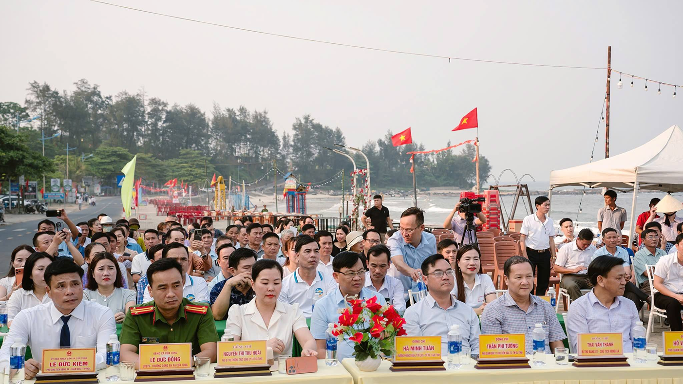 Khai trương mùa Du lịch biển Cửa Tùng năm 2026