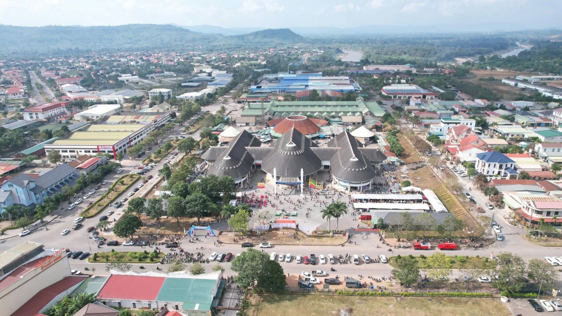 Tháng 03/2026